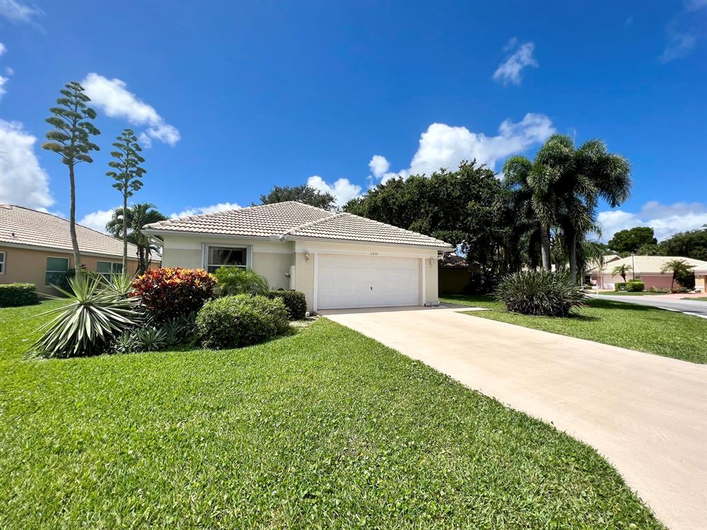 12859 Hampton Lakes Circle
