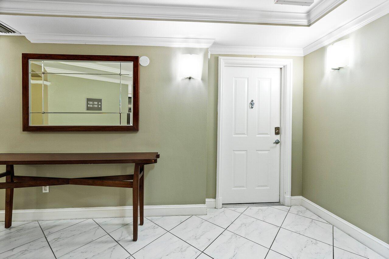 600 S Dixie Highway Unit: 329