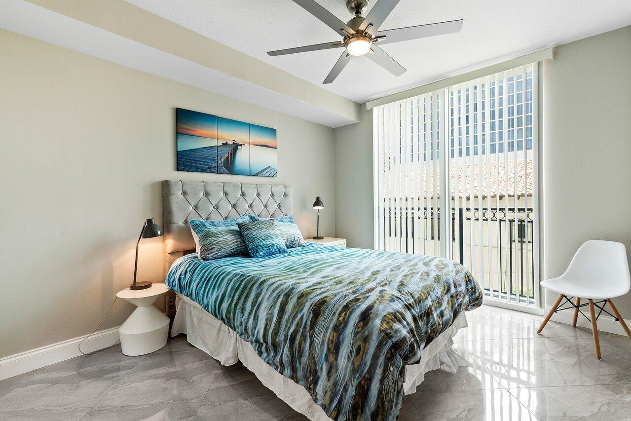 600 S Dixie Highway Unit: 329