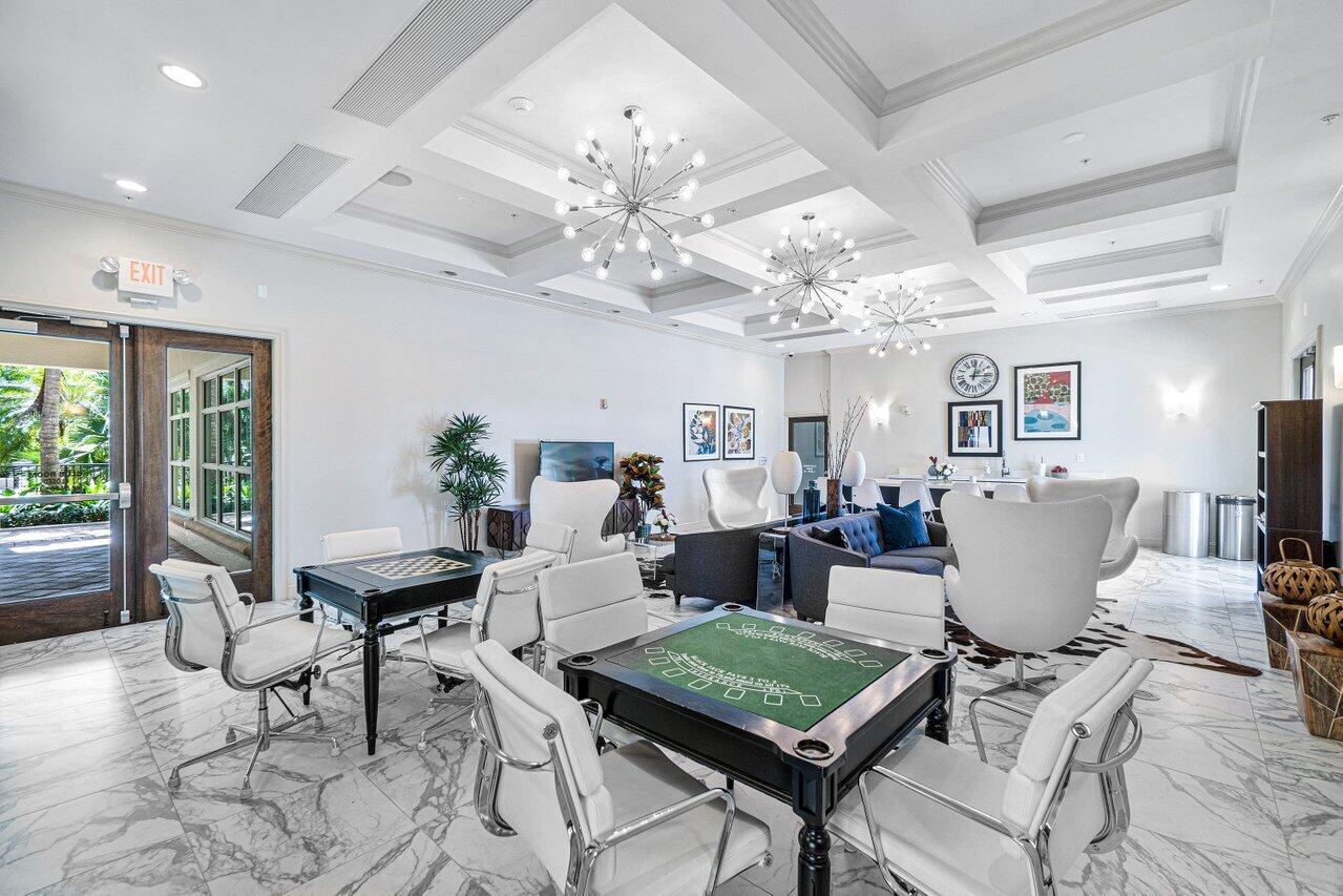 600 S Dixie Highway Unit: 329