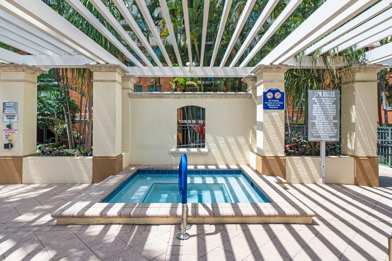 600 S Dixie Highway Unit: 329