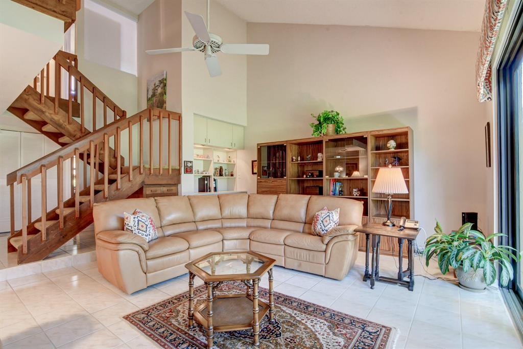 2223 Woodlands Way Unit: 2223