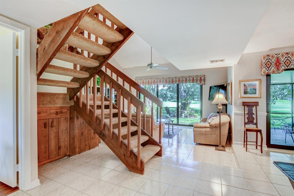 2223 Woodlands Way Unit: 2223