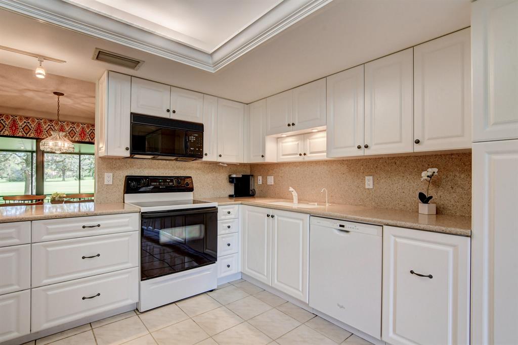 2223 Woodlands Way Unit: 2223