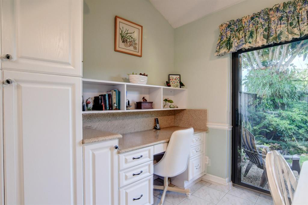 2223 Woodlands Way Unit: 2223
