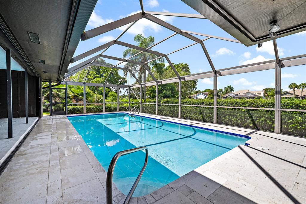 8 Cambria Road E