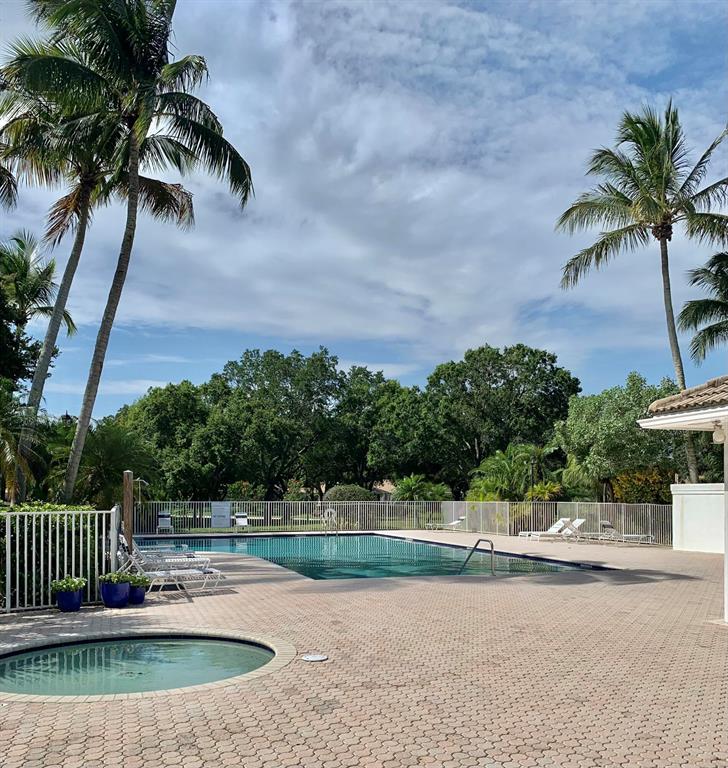 1003 Silverleaf Oak Court