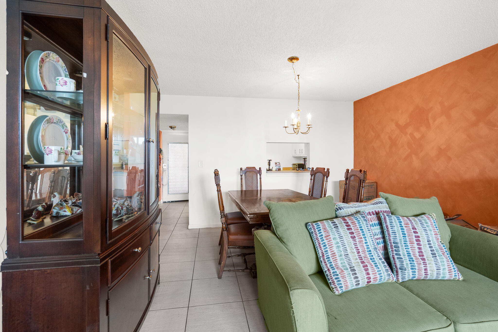 2850 Somerset Drive Unit: 414l