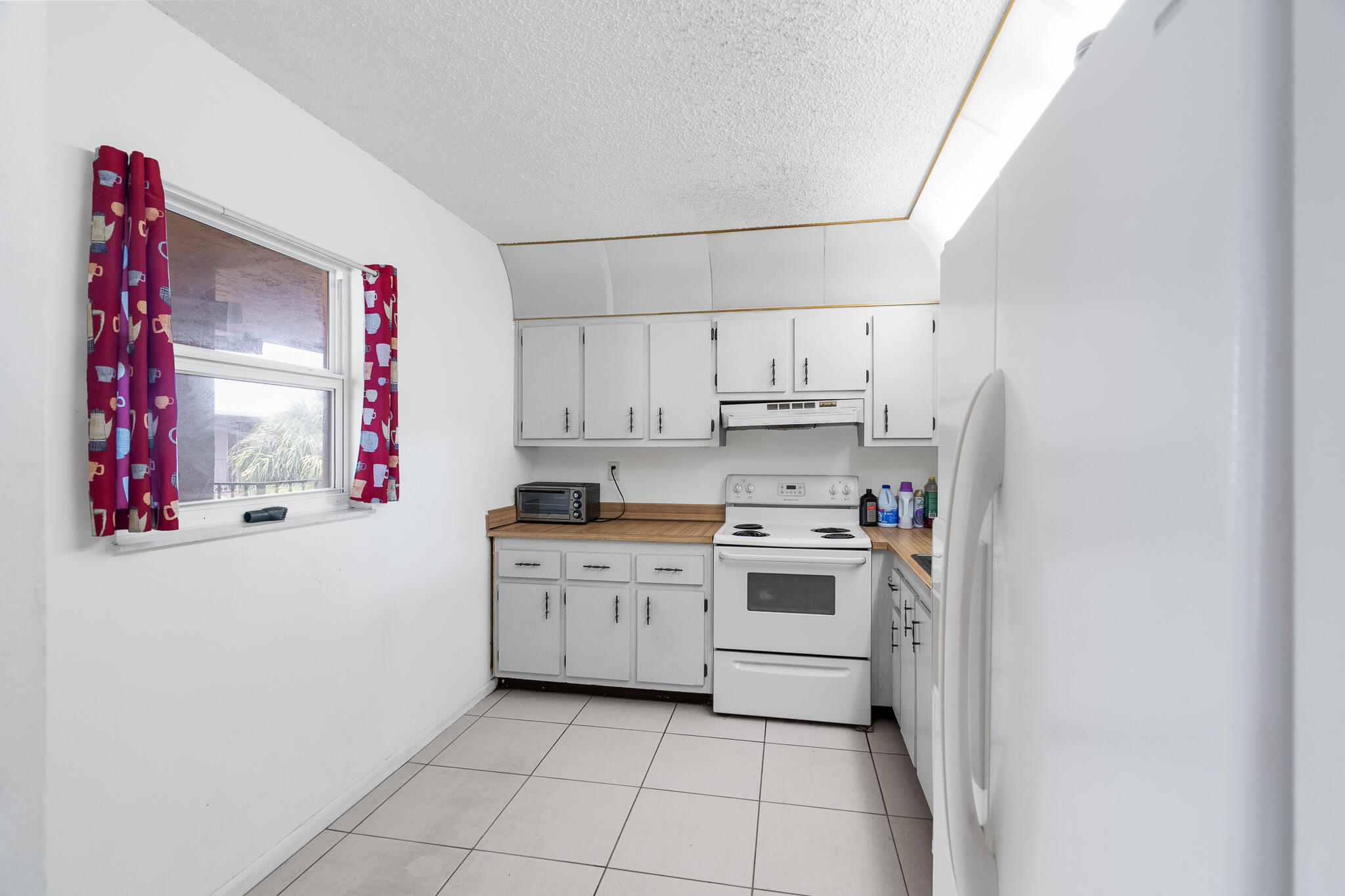 2850 Somerset Drive Unit: 414l