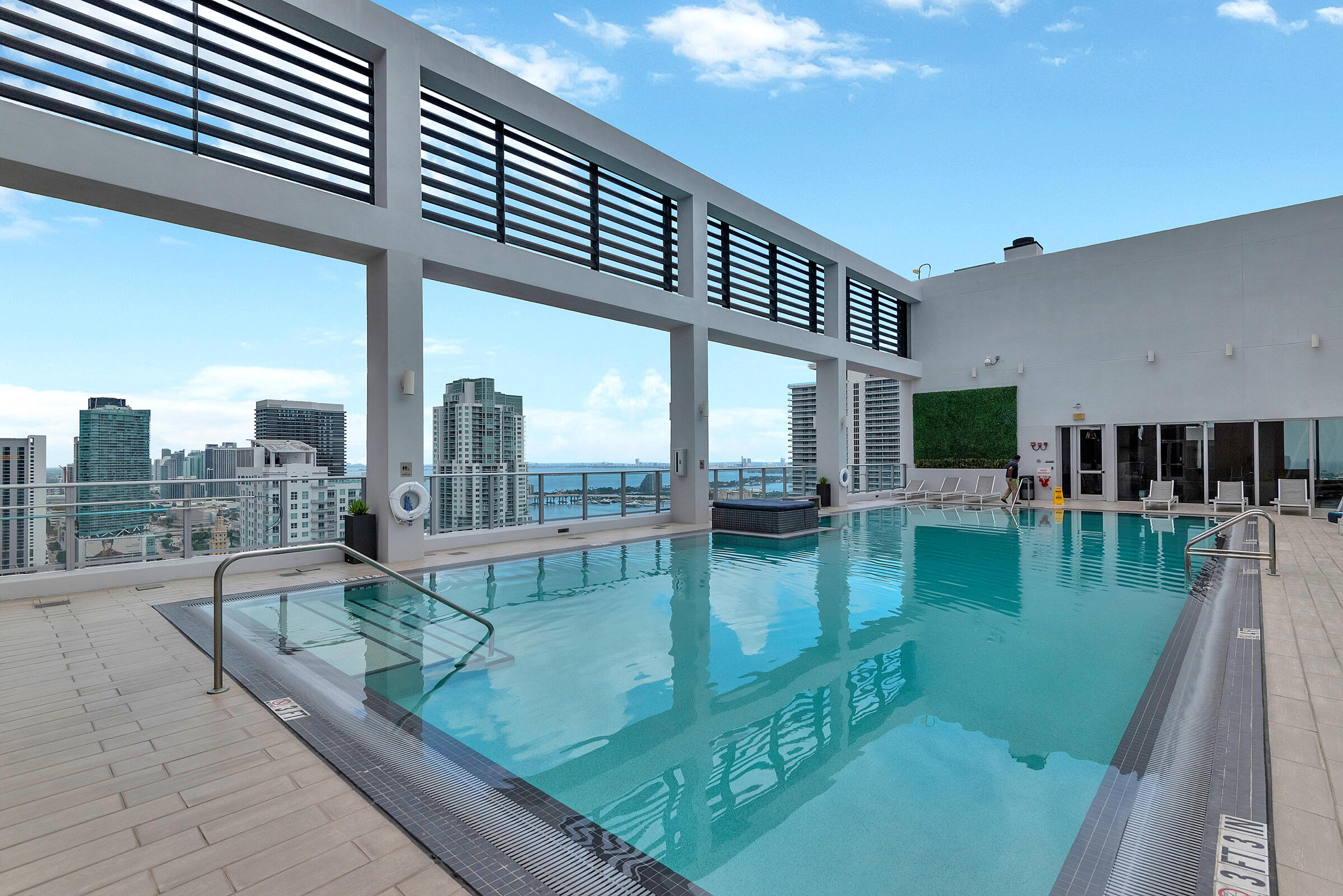 151 SE 1st Street Unit: 1411