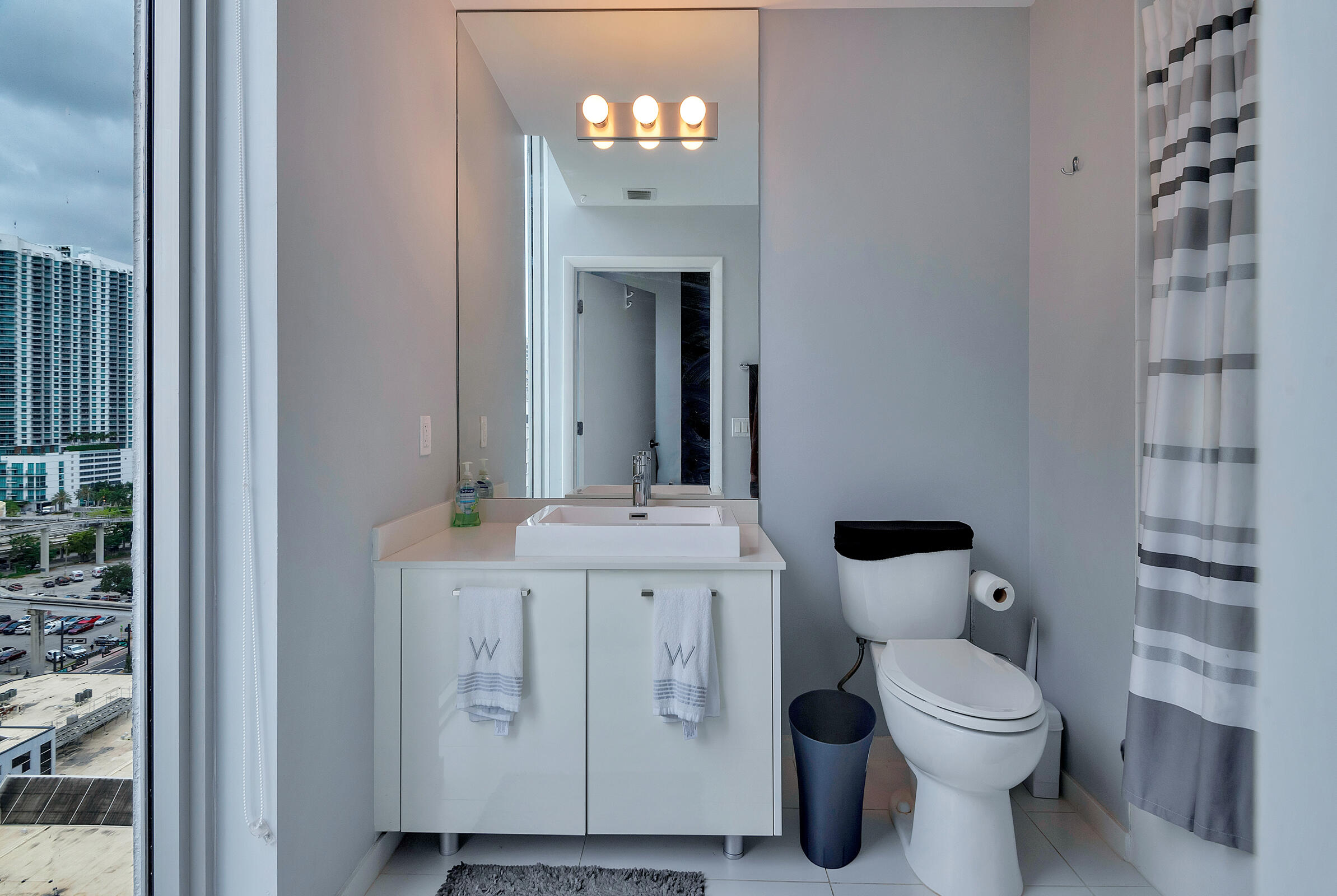 151 SE 1st Street Unit: 1411