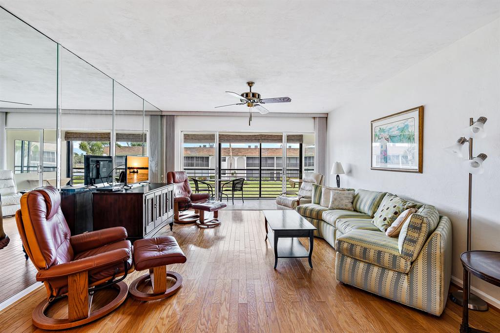 755 Saturn Street Unit: E-204