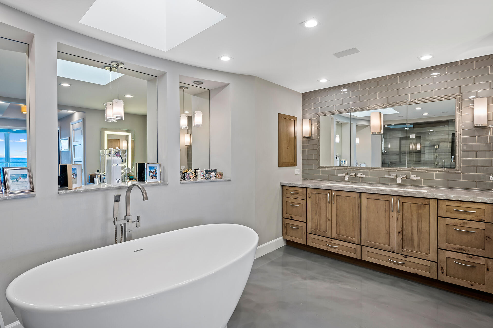 2155 S Ocean Boulevard Unit: Ph-A