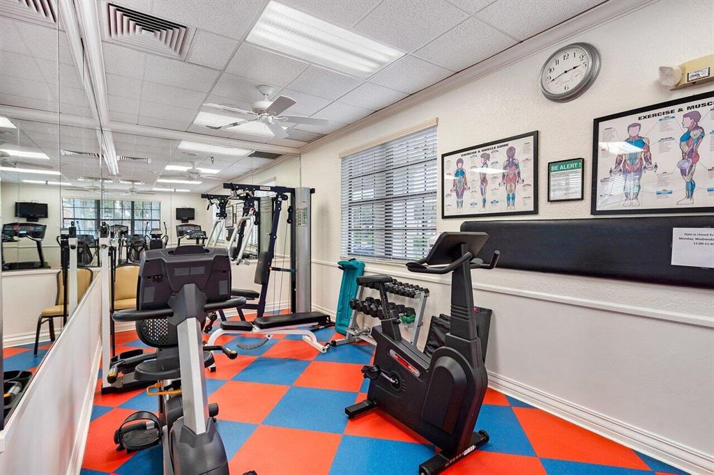 9728 Sills Drive E Unit: 201