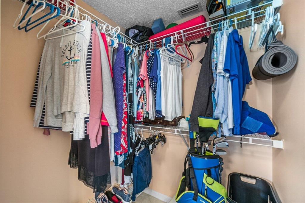 9728 Sills Drive E Unit: 201