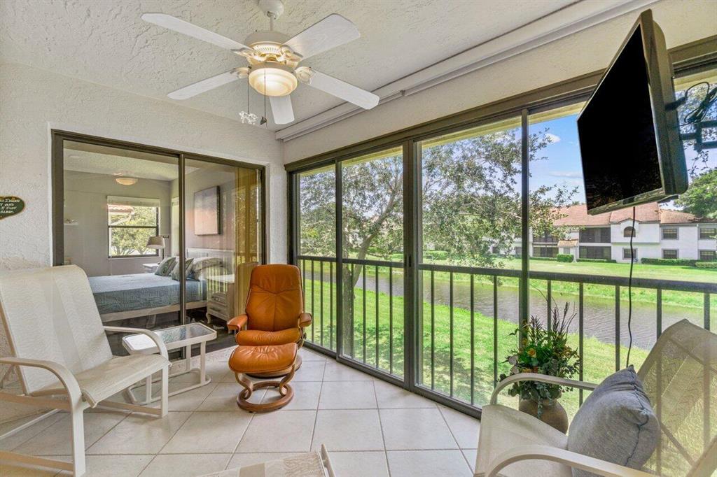 9728 Sills Drive E Unit: 201