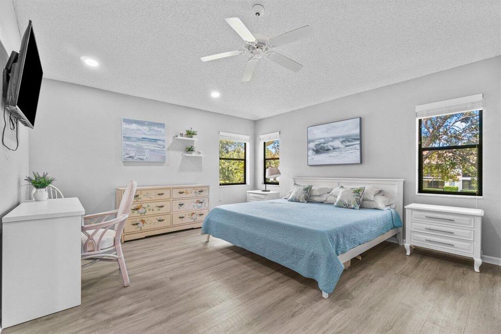 9728 Sills Drive E Unit: 201
