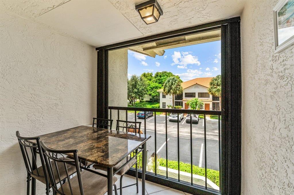 9728 Sills Drive E Unit: 201