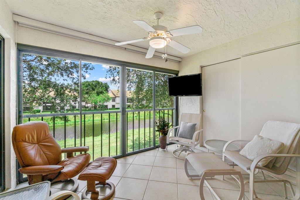 9728 Sills Drive E Unit: 201