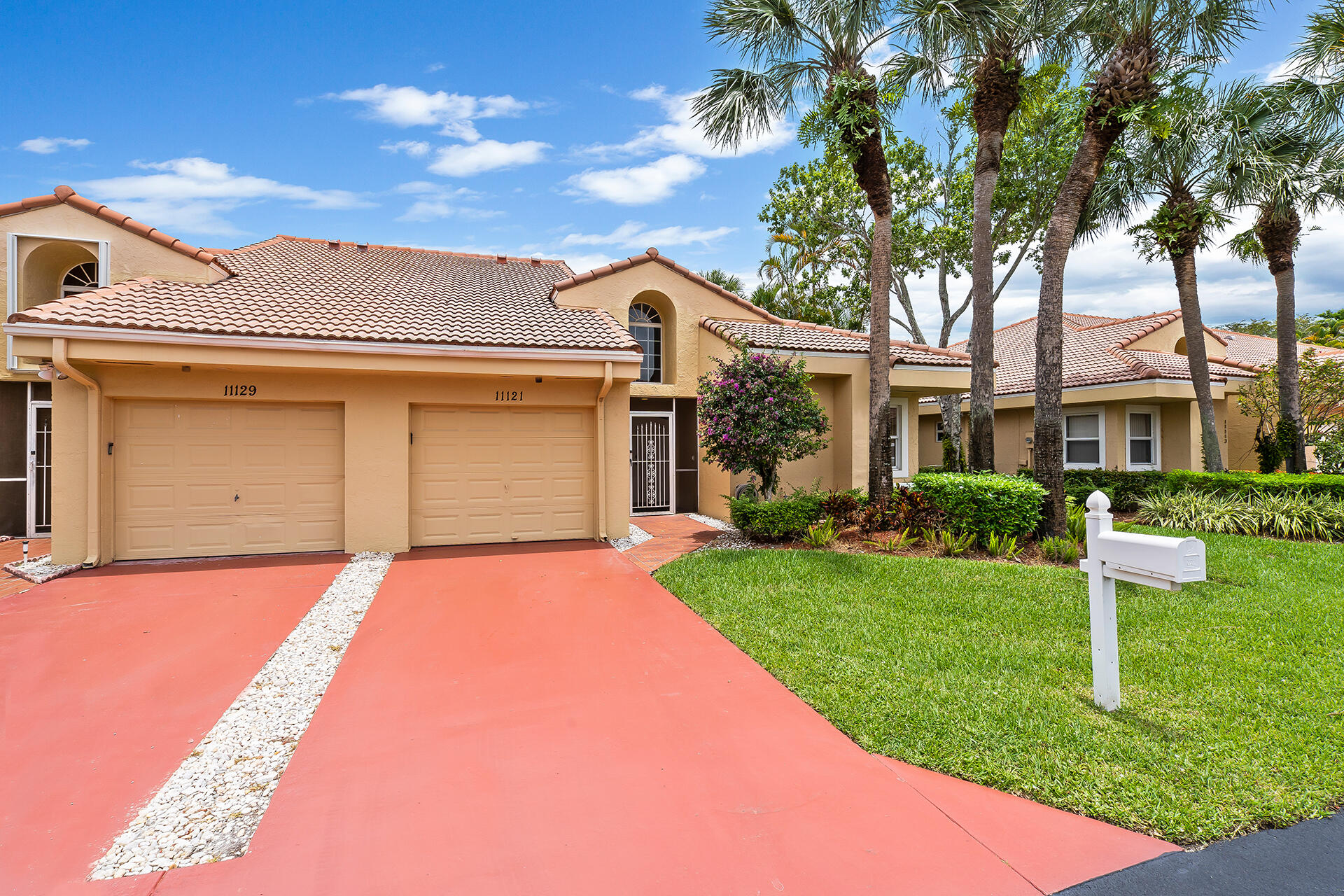 11121 Rios Road Unit: Rd