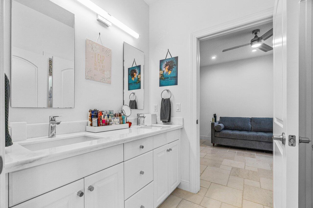 8072 Laurel Ridge Court