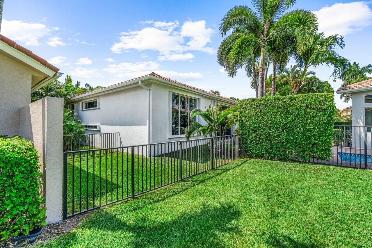 8072 Laurel Ridge Court