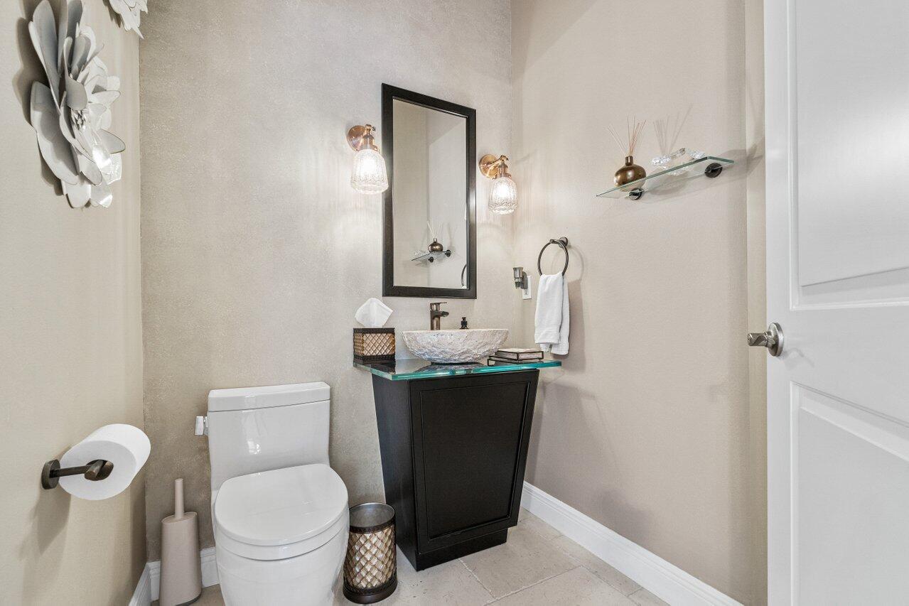 8072 Laurel Ridge Court