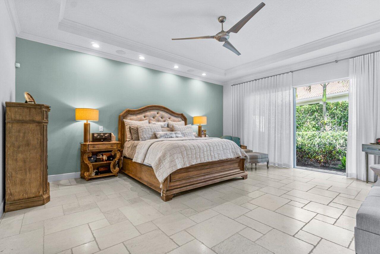 8072 Laurel Ridge Court