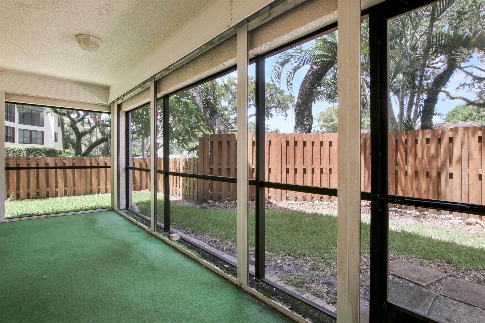 1618 Twelve Oaks Way Unit: 101