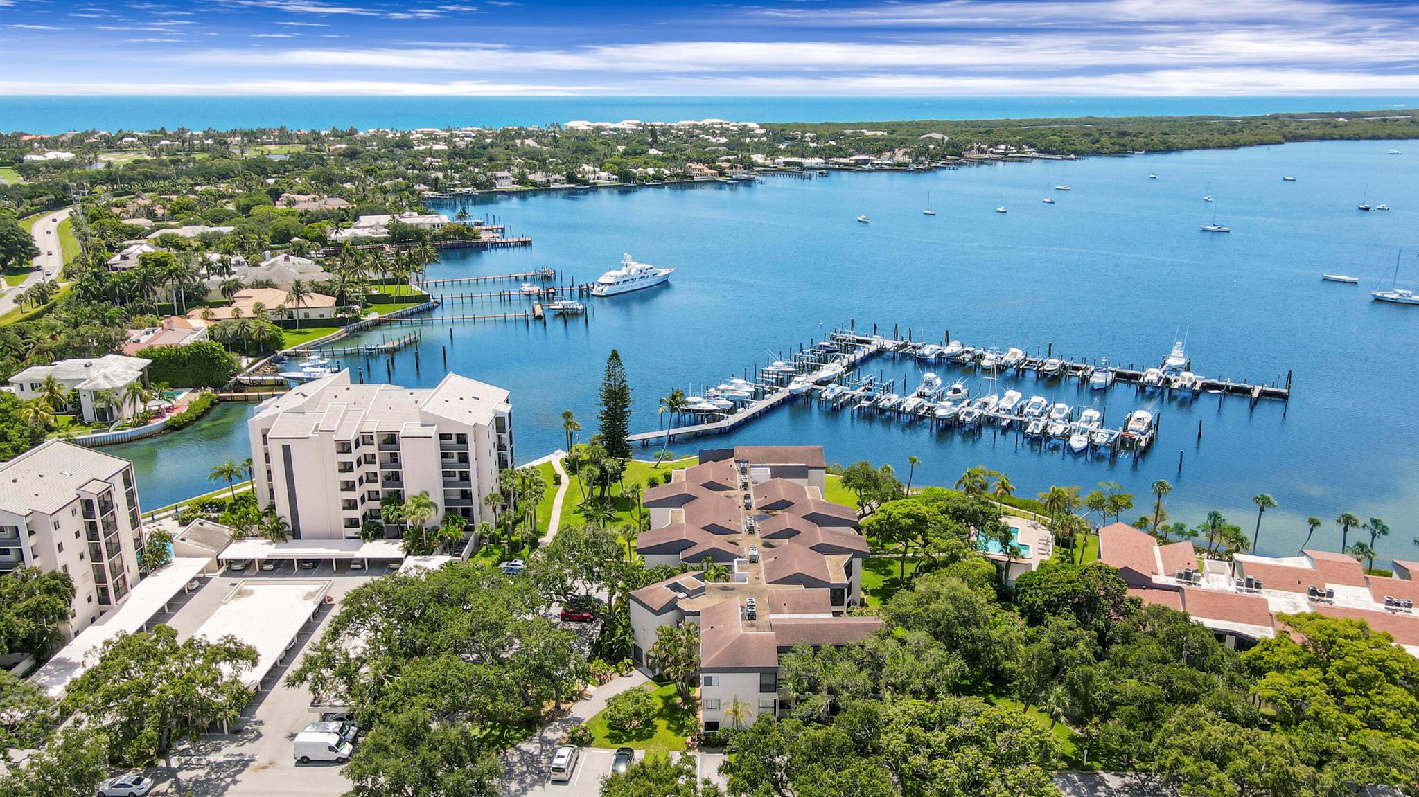 1618 Twelve Oaks Way Unit: 101