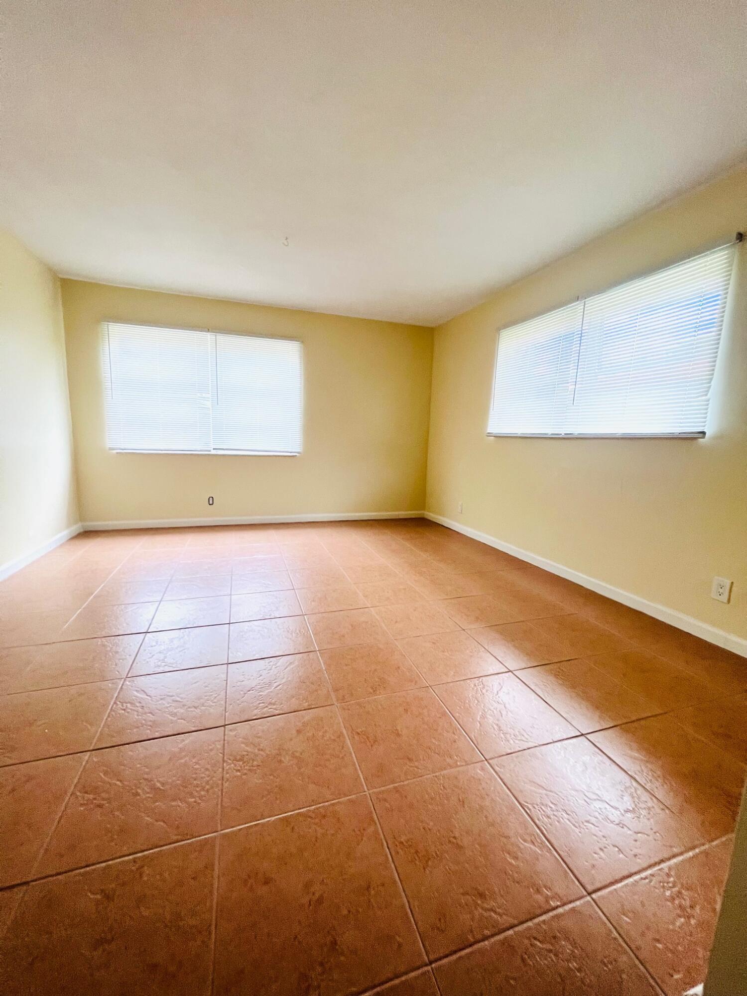 10600 NW 37 Street Unit: West Unit