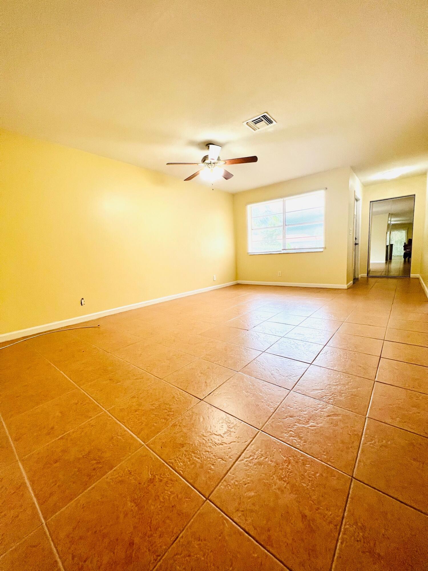 10600 NW 37 Street Unit: West Unit