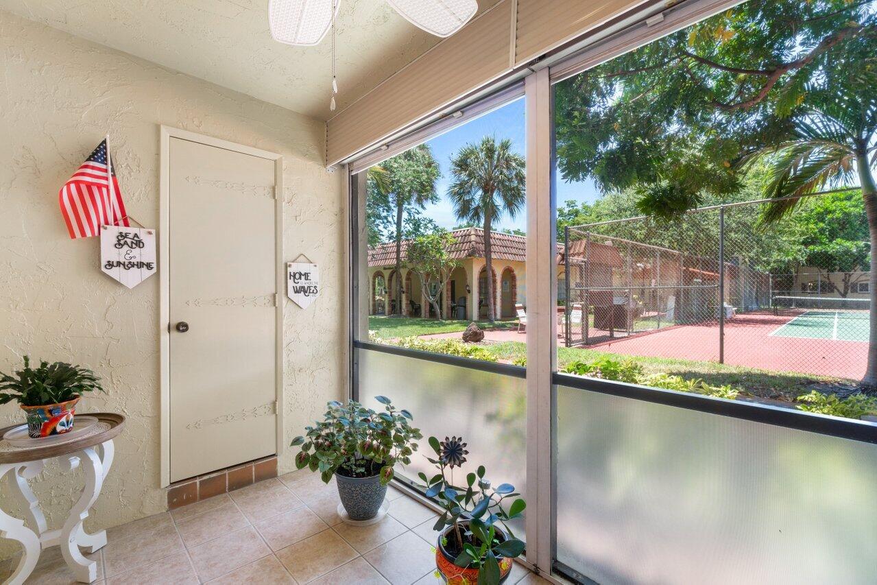251 S Cypress Road Unit: 117