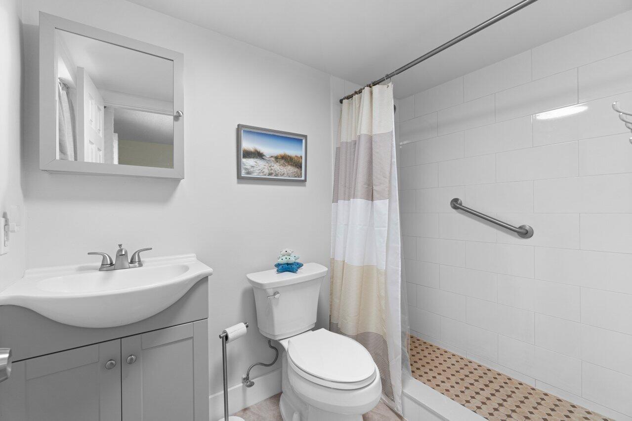 251 S Cypress Road Unit: 117