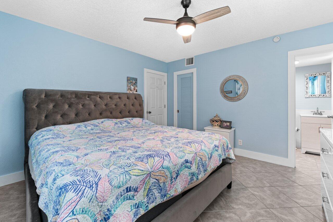 251 S Cypress Road Unit: 117