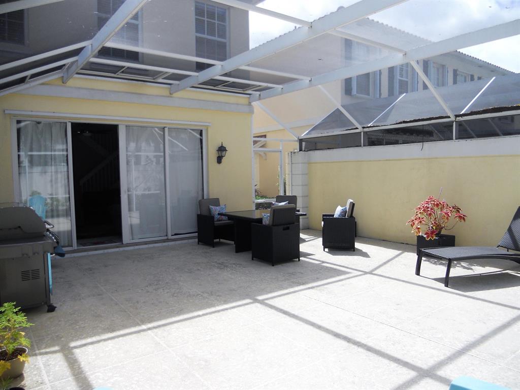 482 Capistrano Drive