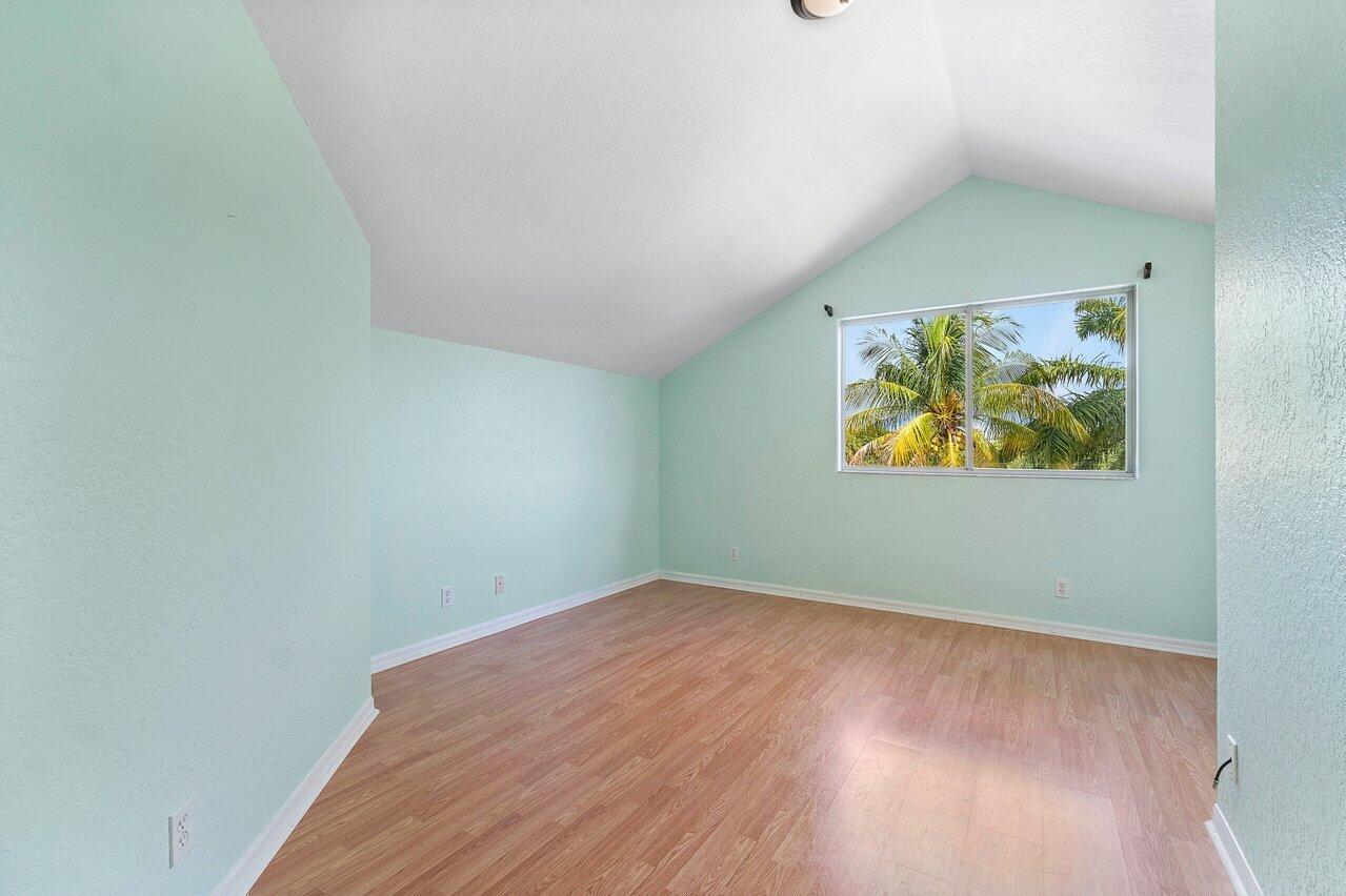 644 Enfield Court