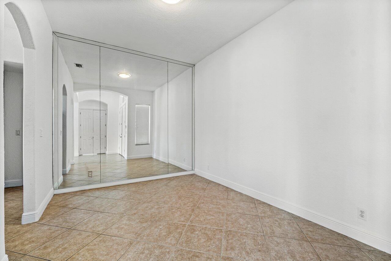 644 Enfield Court
