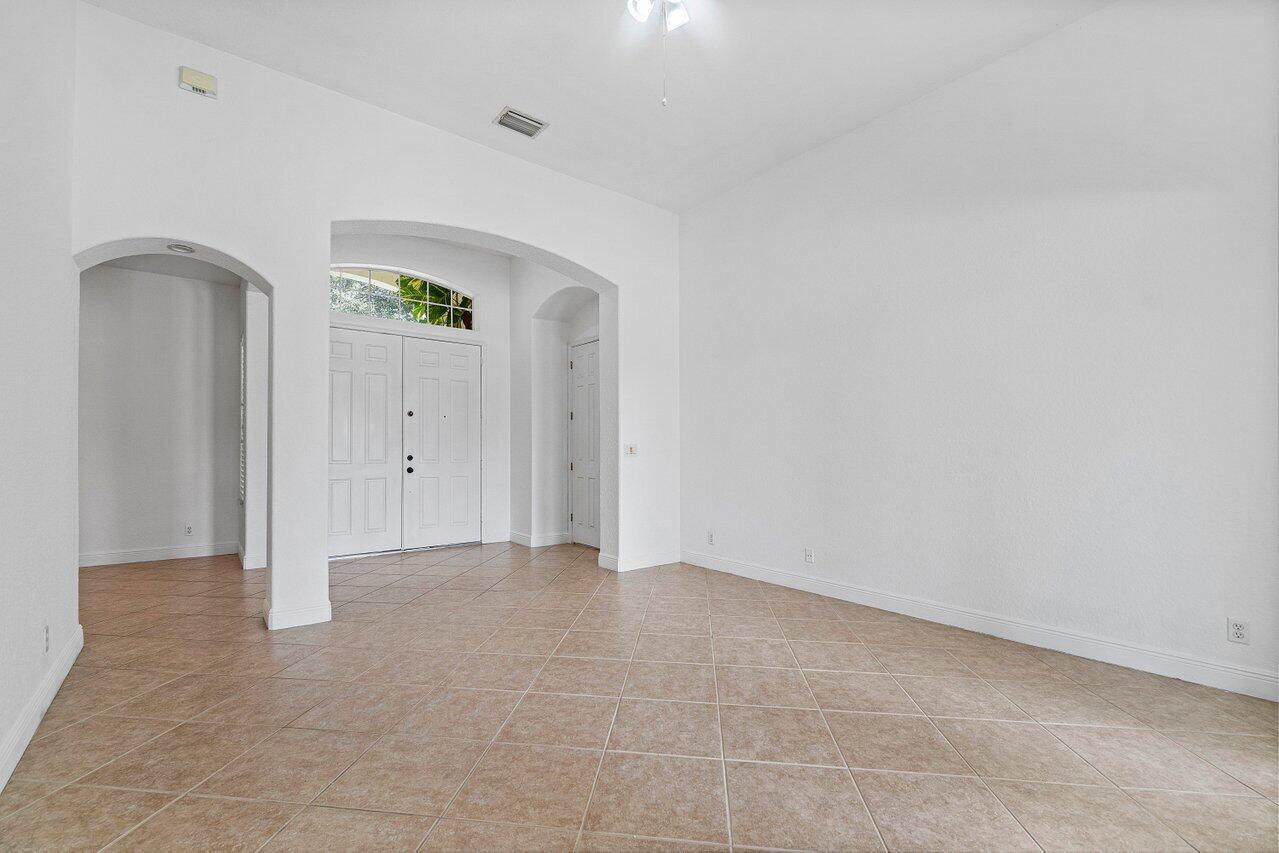644 Enfield Court