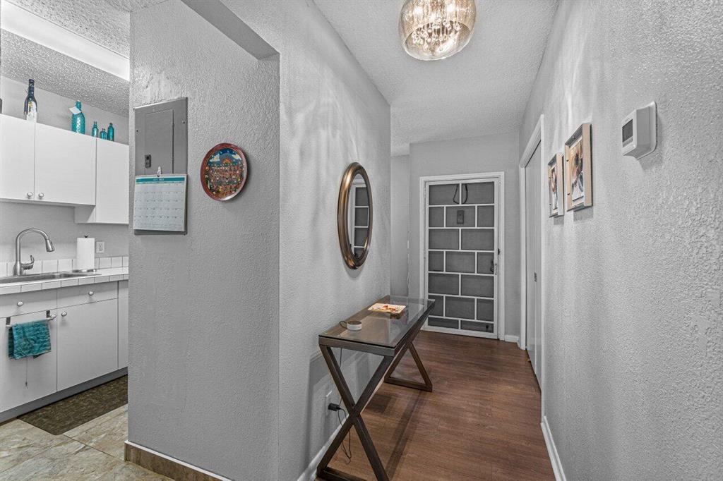 1131 Violet Terrace Unit: 201