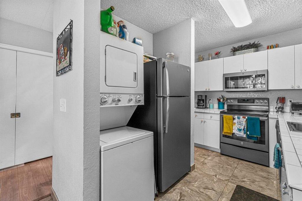 1131 Violet Terrace Unit: 201