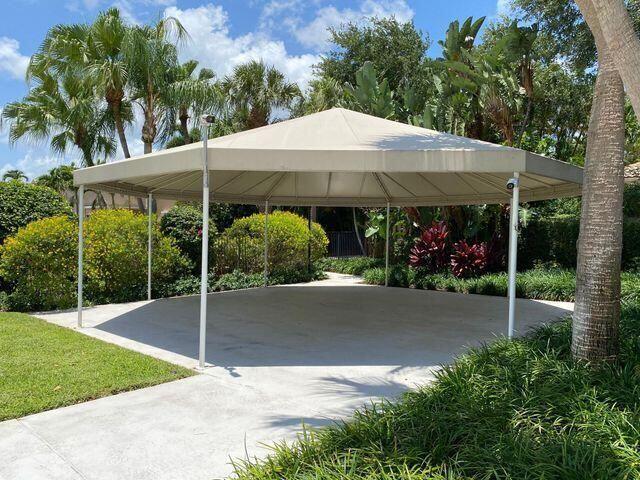 2476 NW 67th Street