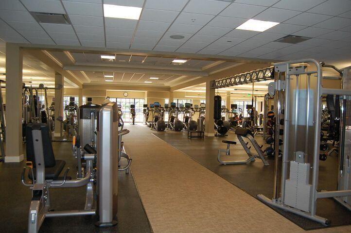 2476 NW 67th Street