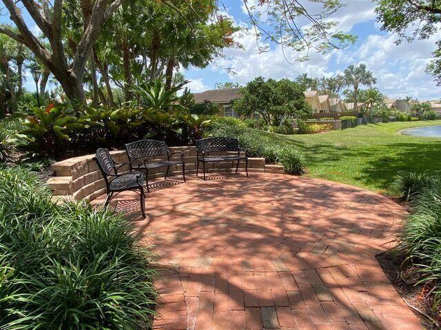2476 NW 67th Street