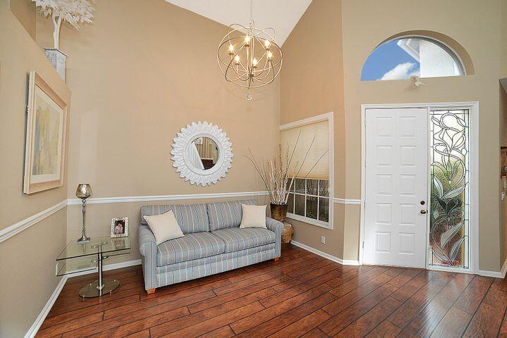 2476 NW 67th Street