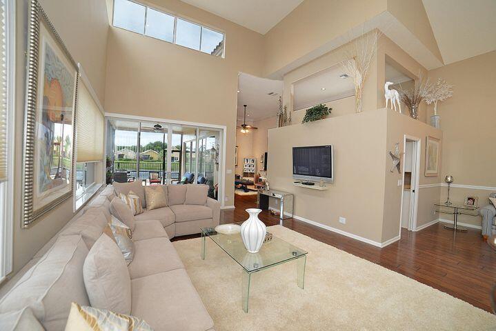 2476 NW 67th Street