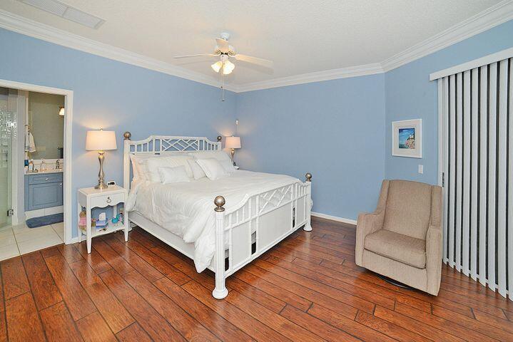 2476 NW 67th Street
