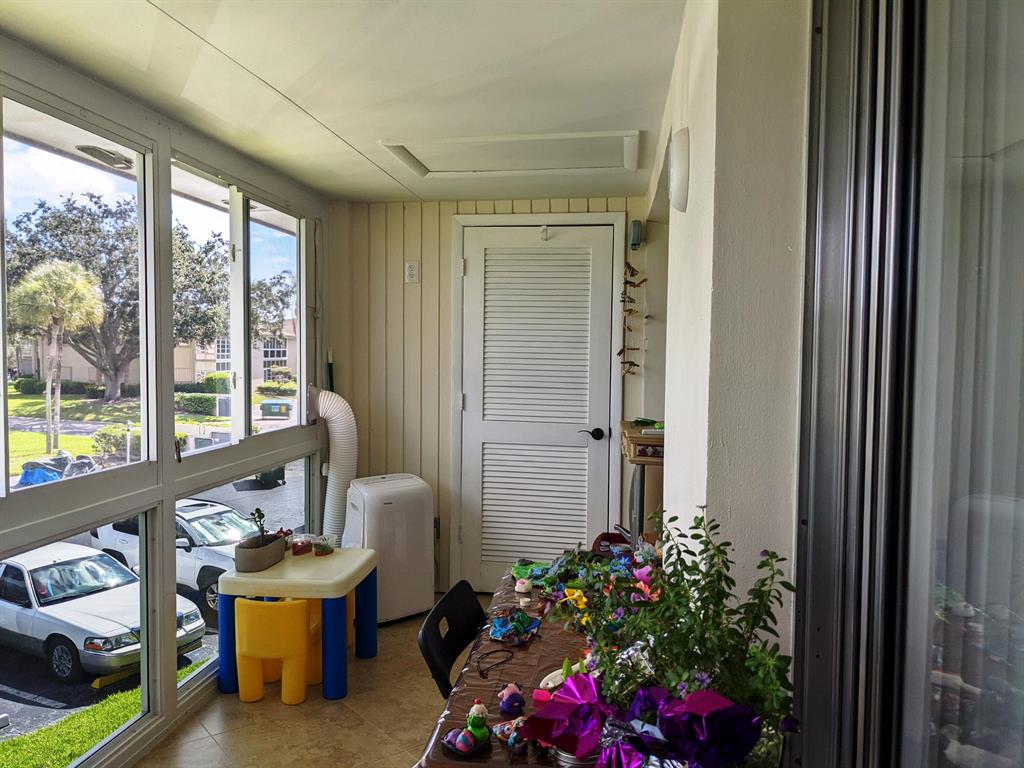 7 Lake Vista Trail Unit: 202