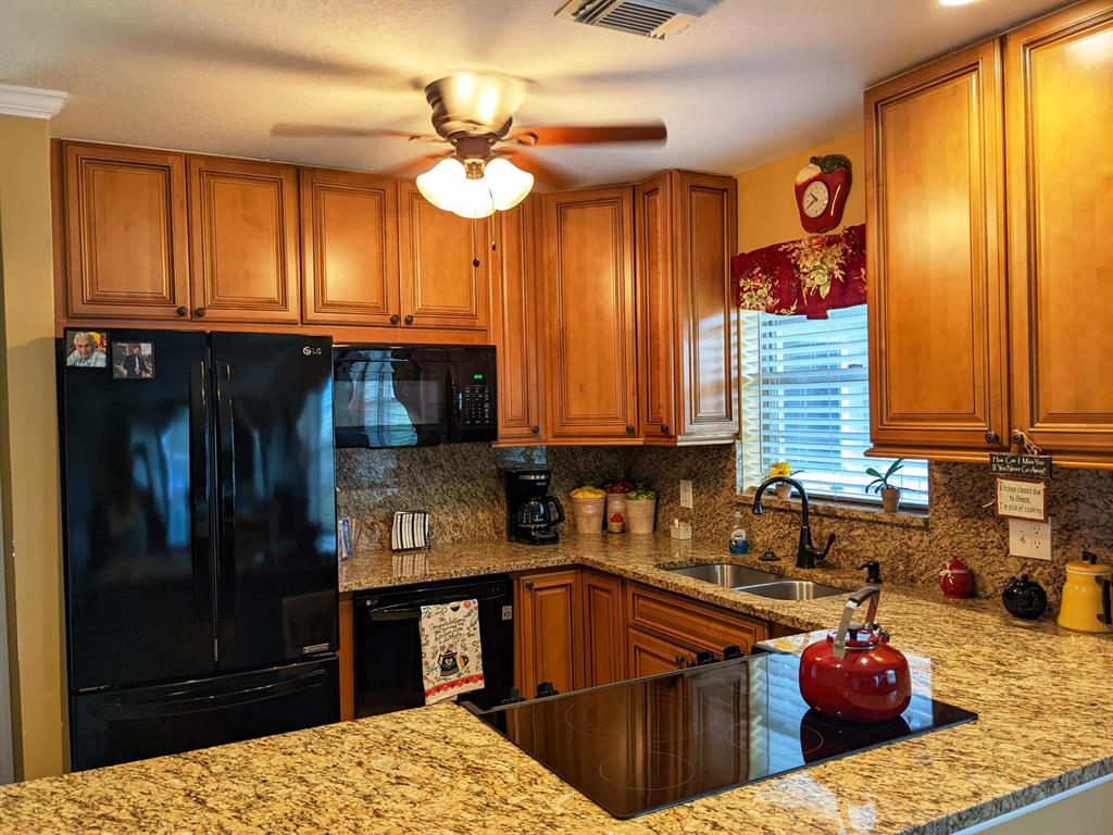 7 Lake Vista Trail Unit: 202