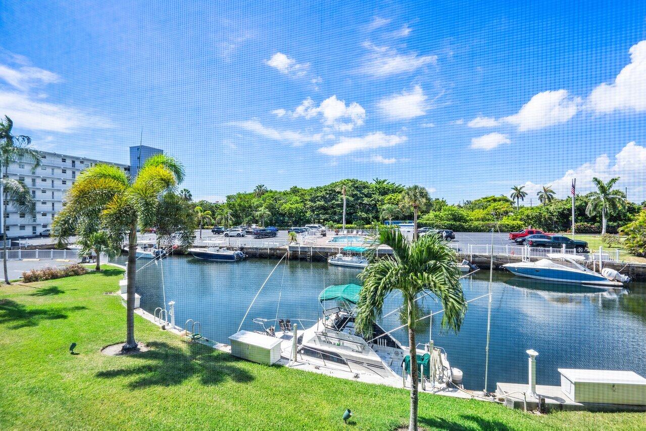 1511 SE 15th Court Unit: 203